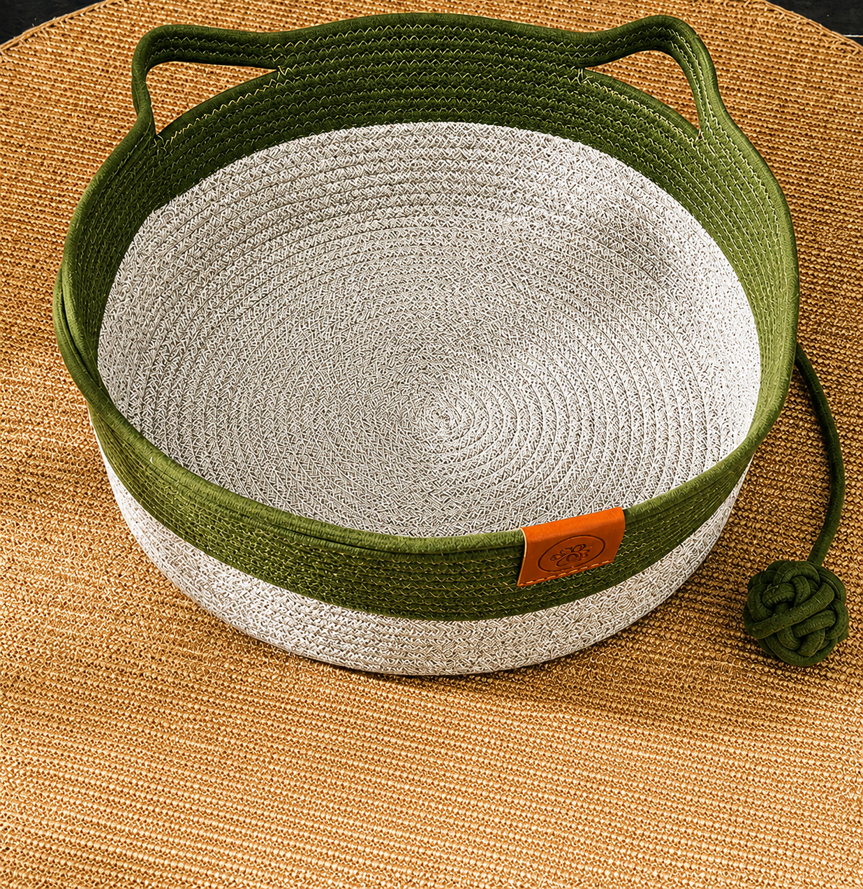 Handgeflochtenes Rattan-Katzenbett