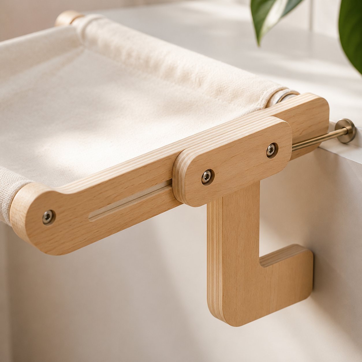 Katzenhängematte aus Holz